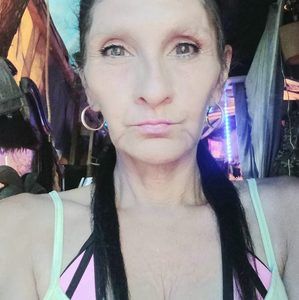 Meet your Posher, Lynetta